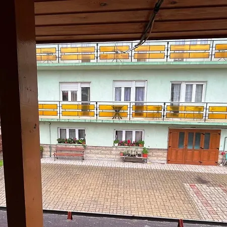 Relax13 Vendeghaz Гостевой дом Хевиз
